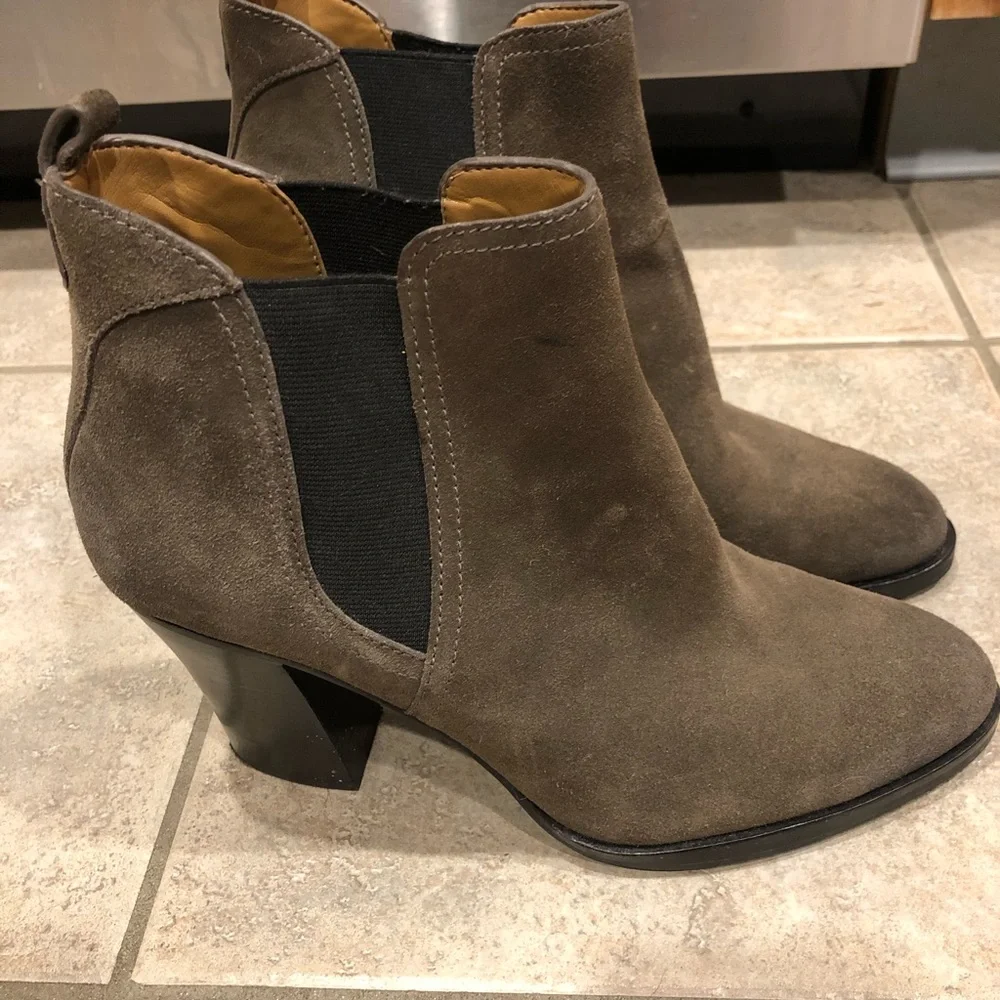 Marc Fisher LTD Women’s Brown Suede Mallory Booties - Picture 1 of 8